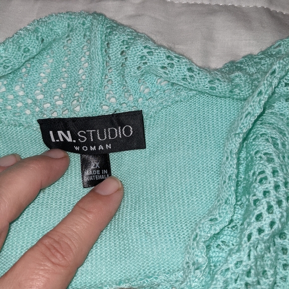 Cardigan - Picture 3 of 4